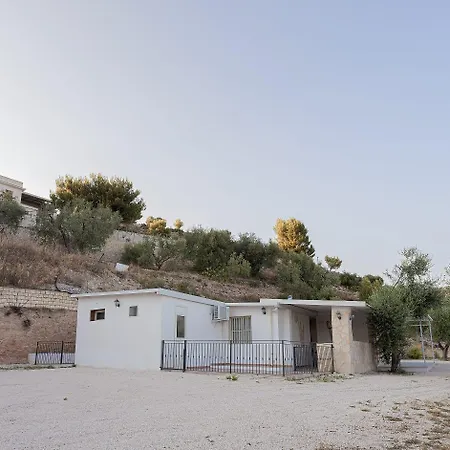 לינה וארוחת בוקר Brezza Marina 3*